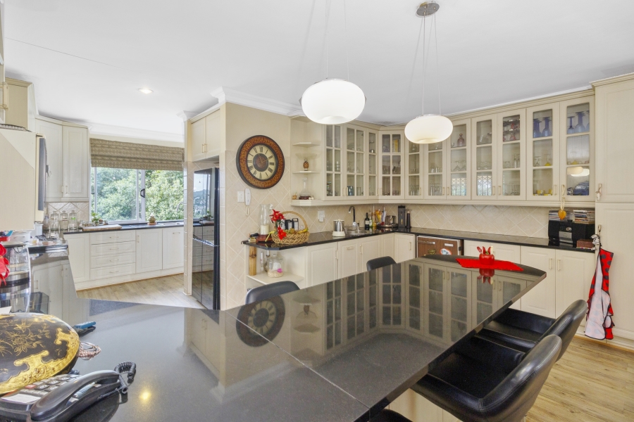 6 Bedroom Property for Sale in West Bank Eastern Cape